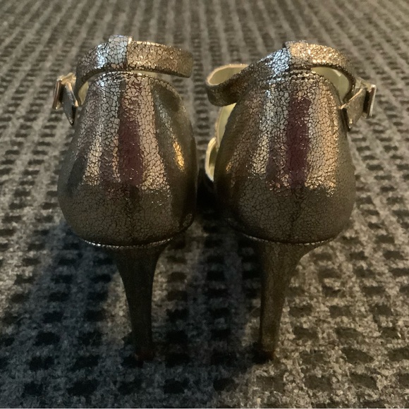 Calvin Klein Baisha women’s gold cross ankle strap pointed toe pumps heels 7.5 - Picture 4 of 11